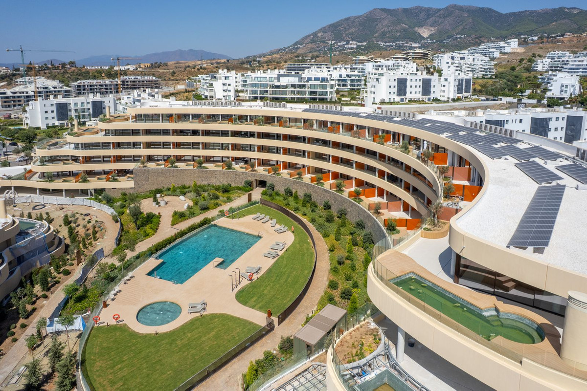 Appartement te koop in Higueron | 2 slaapkamers H5252206