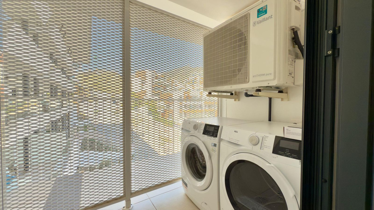 Appartement te koop in Higueron | 2 slaapkamers H5253997