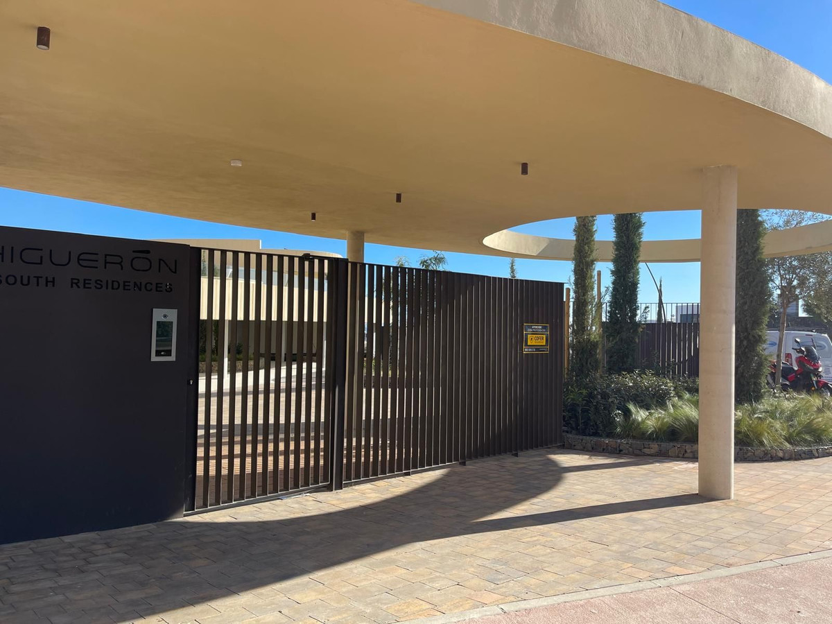 Appartement te koop in Higueron | 2 slaapkamers H5256799