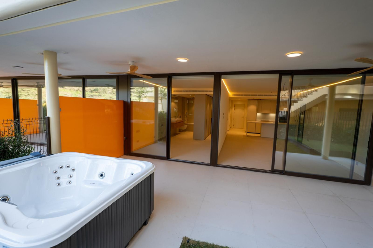 Appartement te koop in Higueron | 2 slaapkamers H5336446