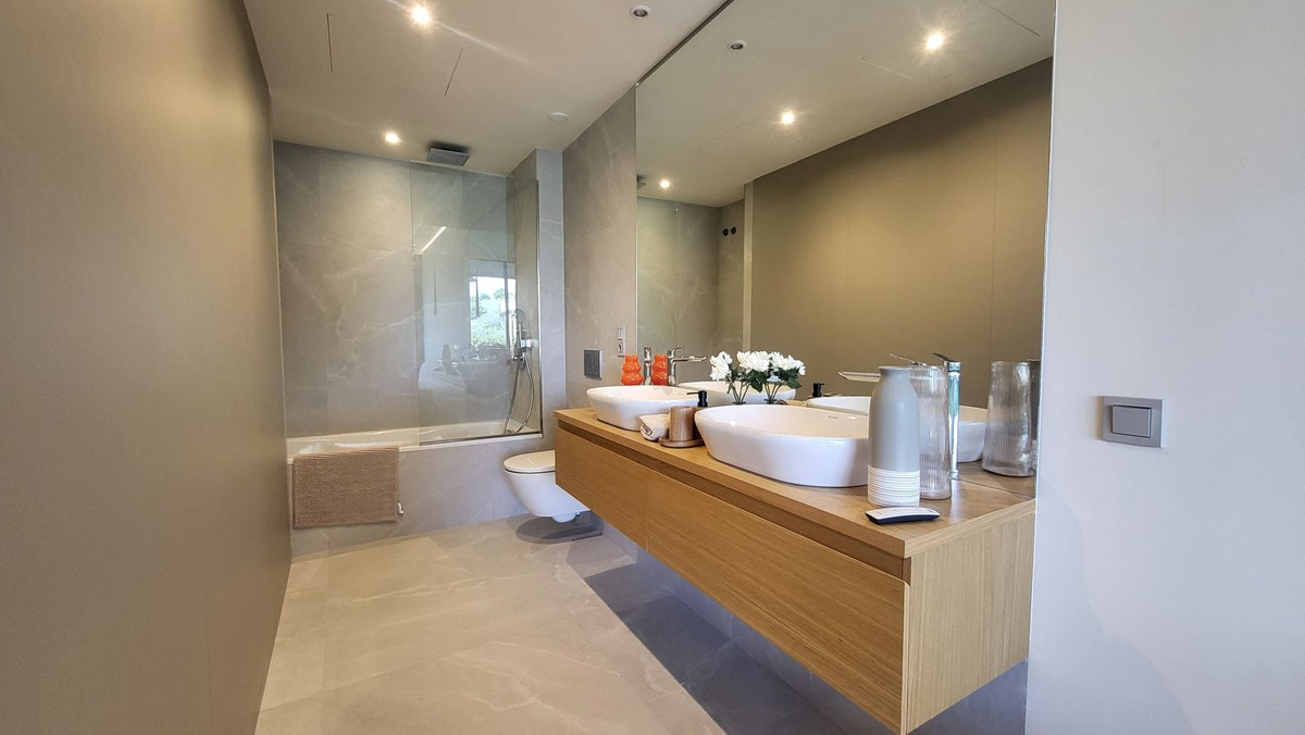 Property main view 4