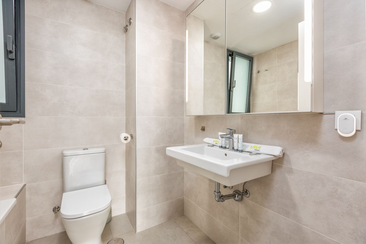 Appartement te koop in Higueron | 2 slaapkamers H5375947