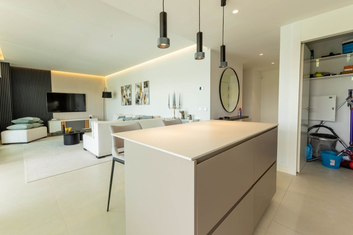 Appartement te koop in Higueron | 2 slaapkamers H5436034