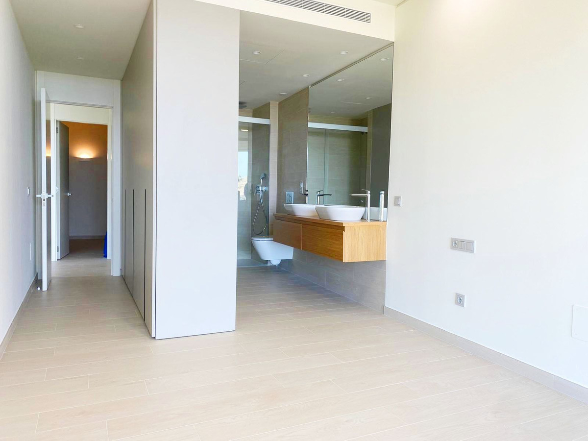 Appartement te koop in Higueron | 2 slaapkamers H5438542