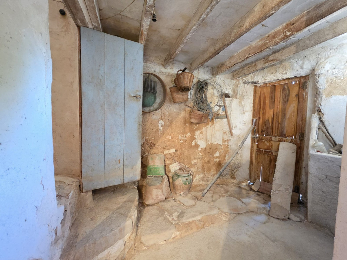 Appartement te koop in Hondón de las Nieves | 5 slaapkamers H5400301