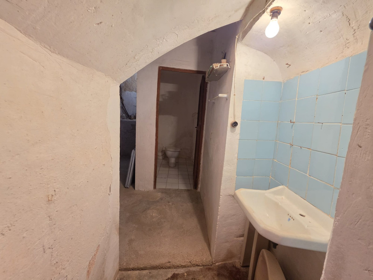 Appartement te koop in Hondón de las Nieves | 5 slaapkamers H5400301