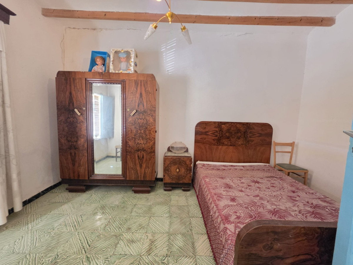 Appartement te koop in Hondón de las Nieves | 5 slaapkamers H5400301
