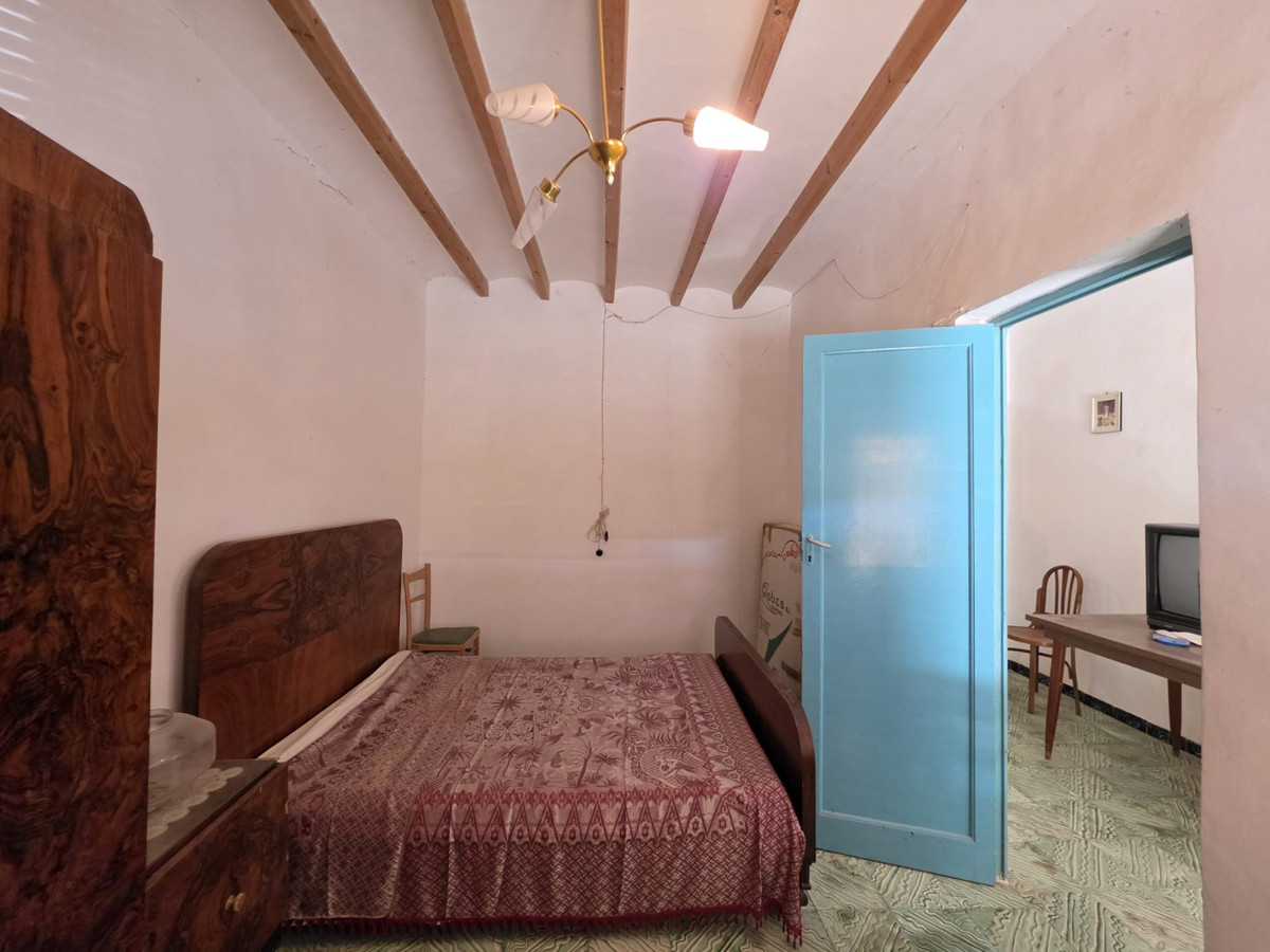 Appartement te koop in Hondón de las Nieves | 5 slaapkamers H5400301