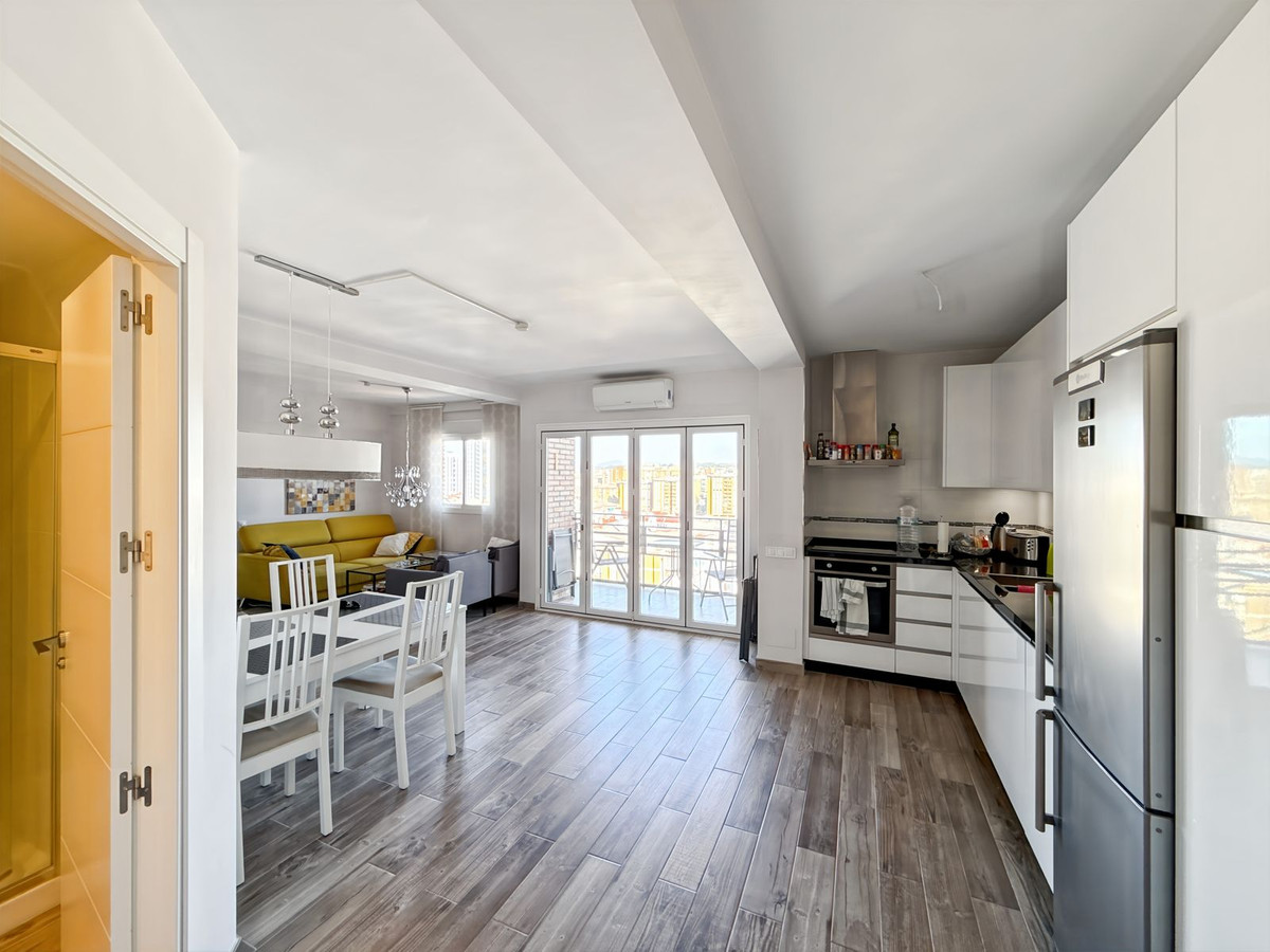 Tussenverdieping Appartement in Huelin-1