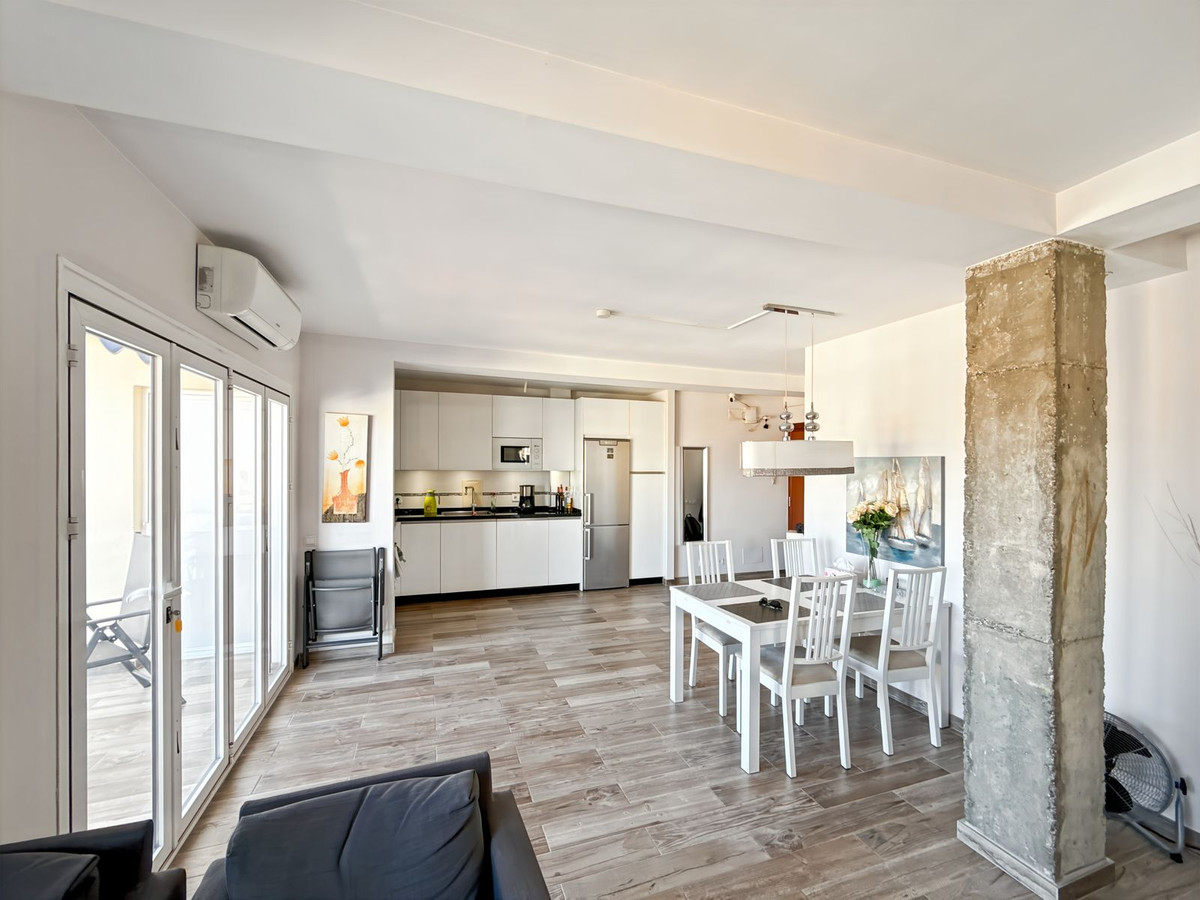 Tussenverdieping Appartement in Huelin-11