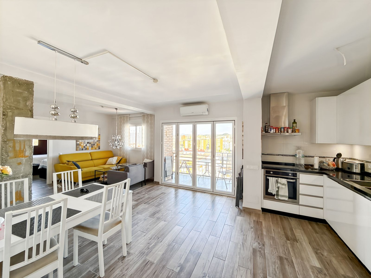 Tussenverdieping Appartement in Huelin-2