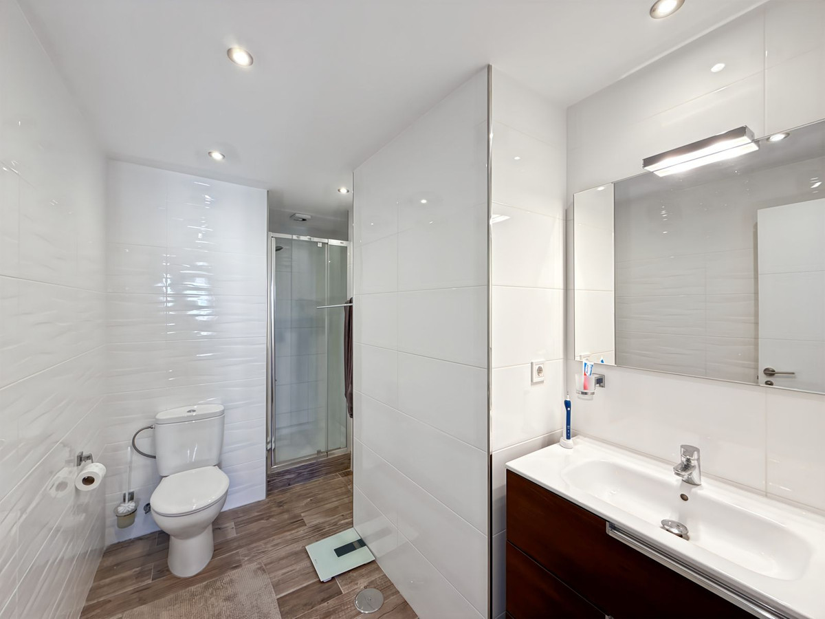 Tussenverdieping Appartement in Huelin-27