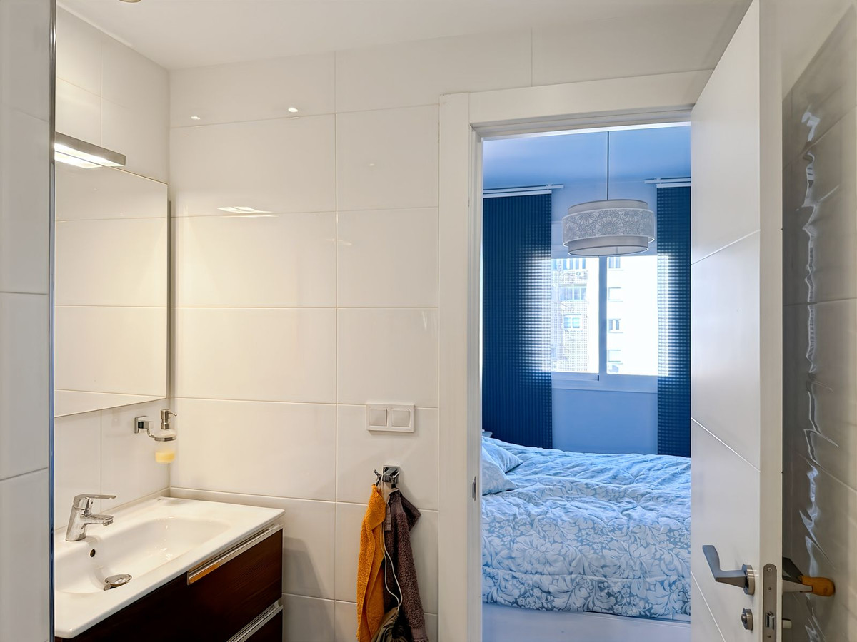 Tussenverdieping Appartement in Huelin-28
