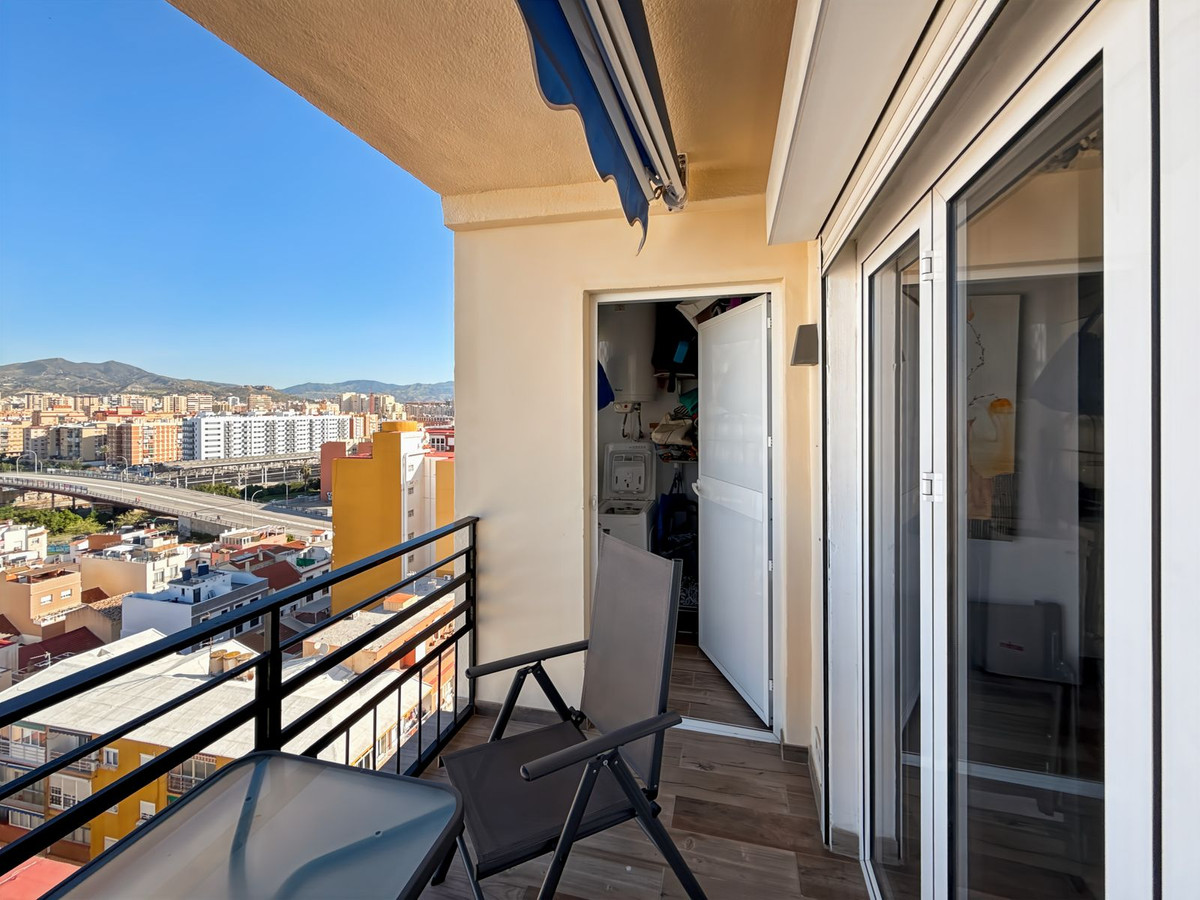 Tussenverdieping Appartement in Huelin-33