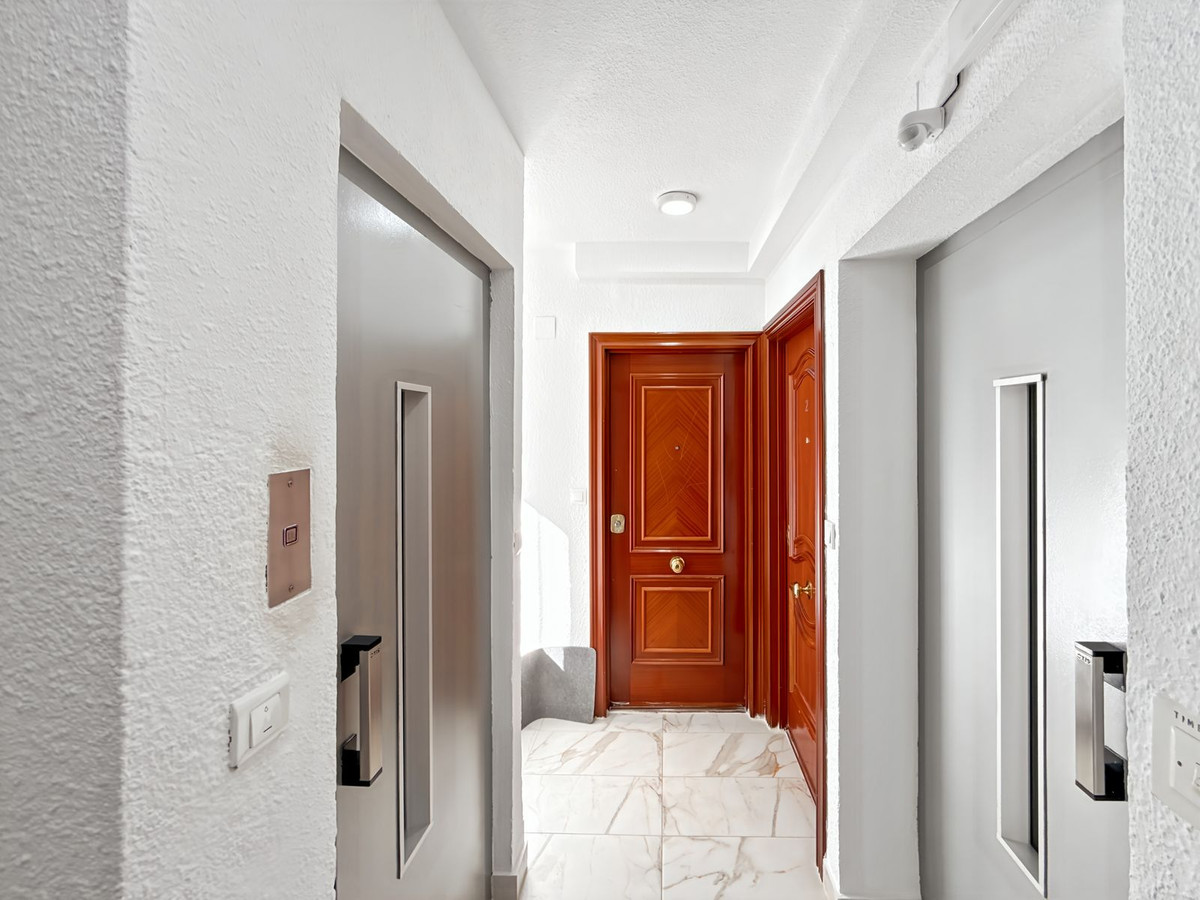 Tussenverdieping Appartement in Huelin-35