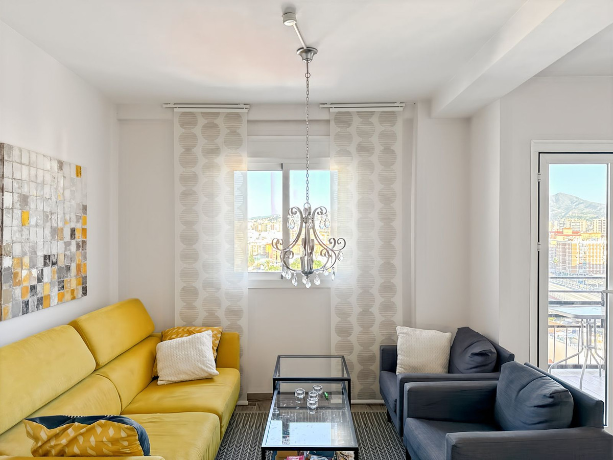 Tussenverdieping Appartement in Huelin-9