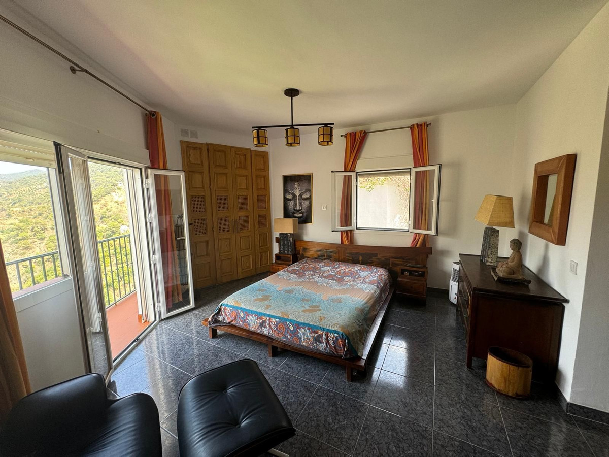 Penthouse Duplex te koop in Istán | 5 slaapkamers H4829062
