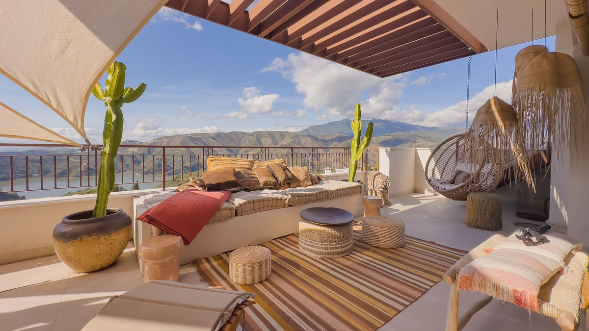 Penthouse te koop in Istán | 3 slaapkamers H5289577