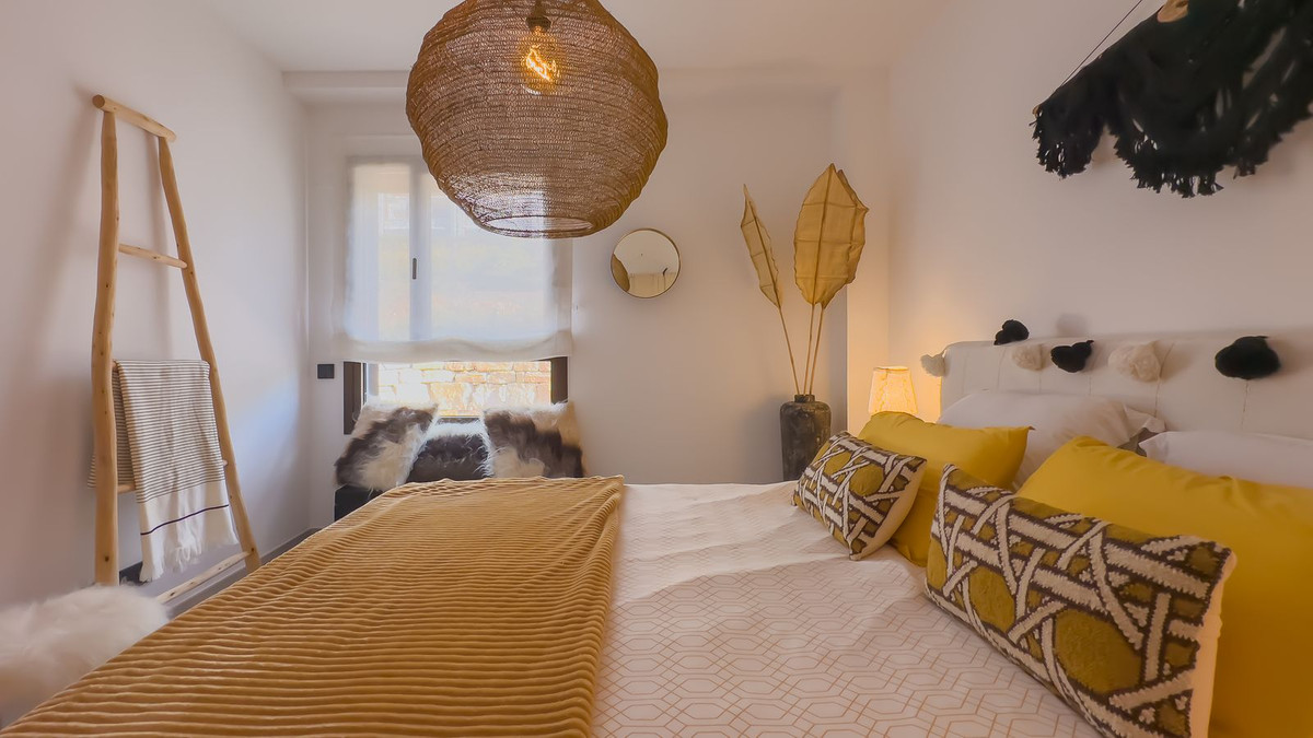 Penthouse te koop in Istán | 3 slaapkamers H5289577