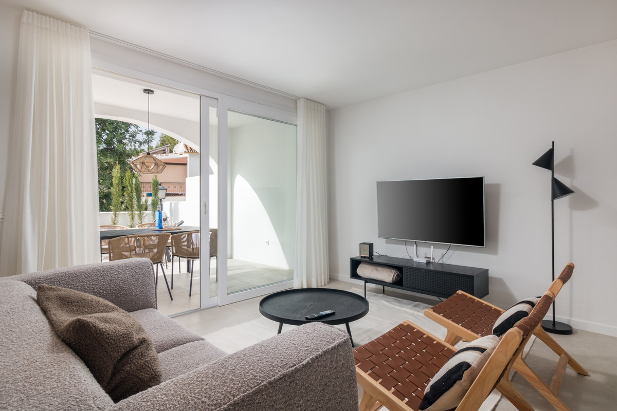 Appartement te koop in Istán | 2 slaapkamers H5400076