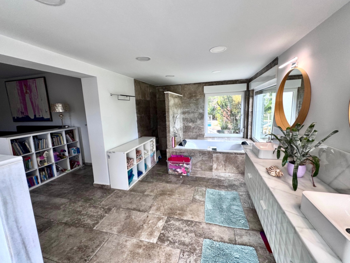 Vrijstaande Villa te koop in Javea | 5 slaapkamers H5263822