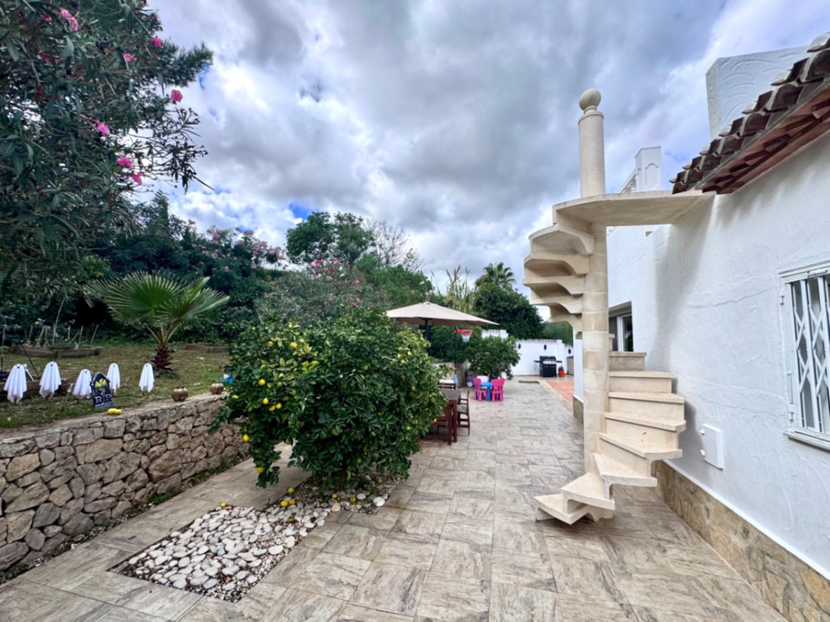 Vrijstaande Villa te koop in Javea | 5 slaapkamers H5263822