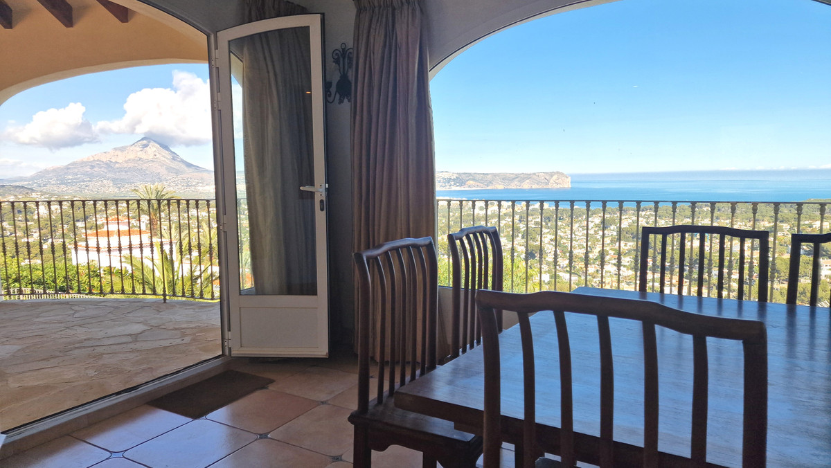 Vrijstaande Villa te koop in Javea | 3 slaapkamers H5328214