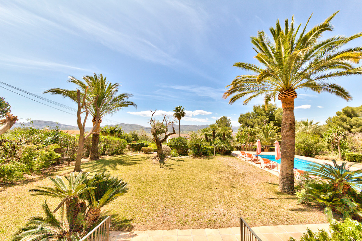 Vrijstaande Villa te koop in Javea | 5 slaapkamers H5328598