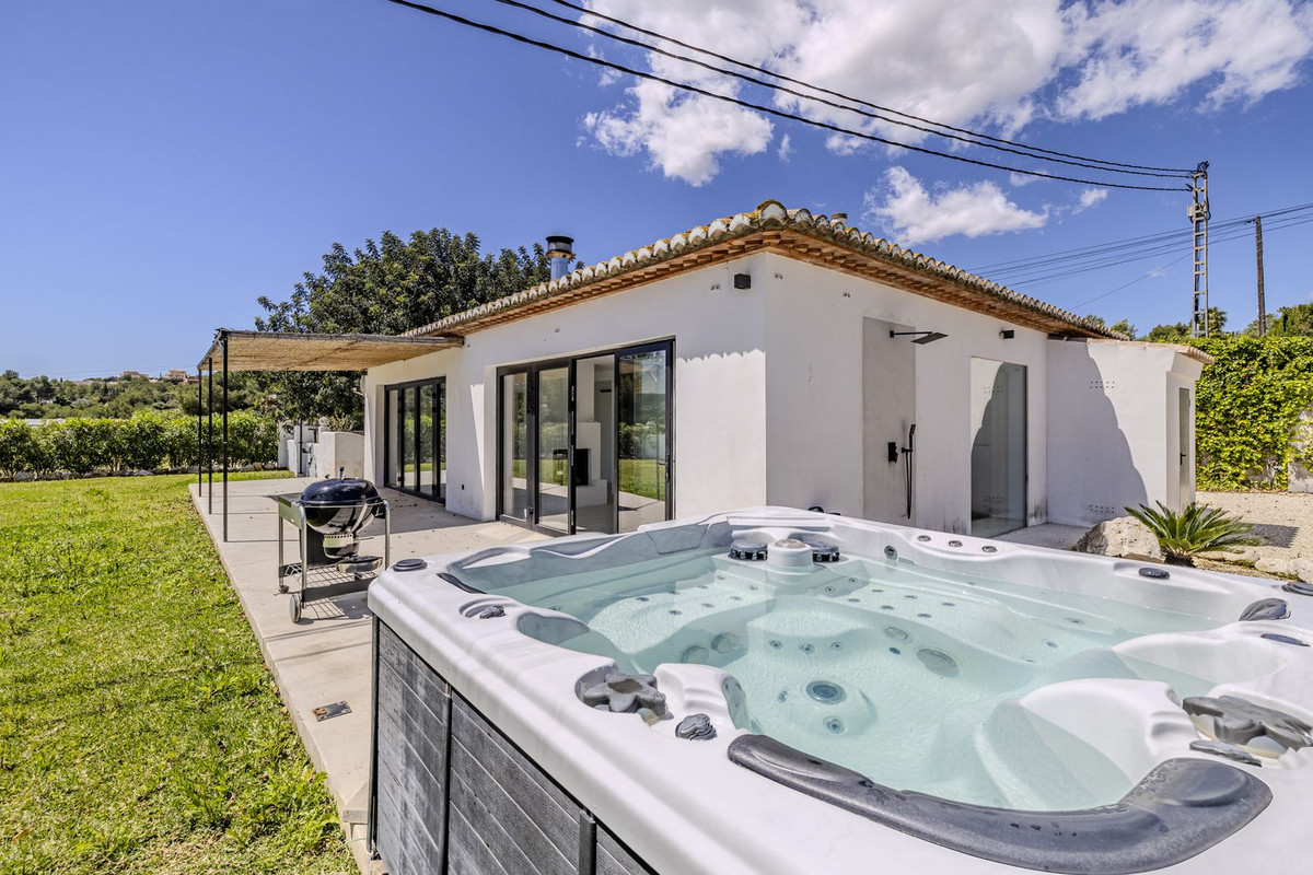 Duplex te koop in Javea | 6 slaapkamers H5389834