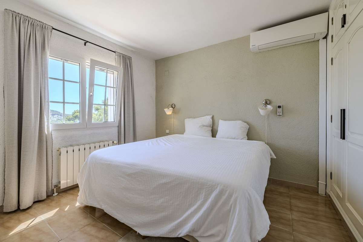Duplex te koop in Javea | 6 slaapkamers H5389834