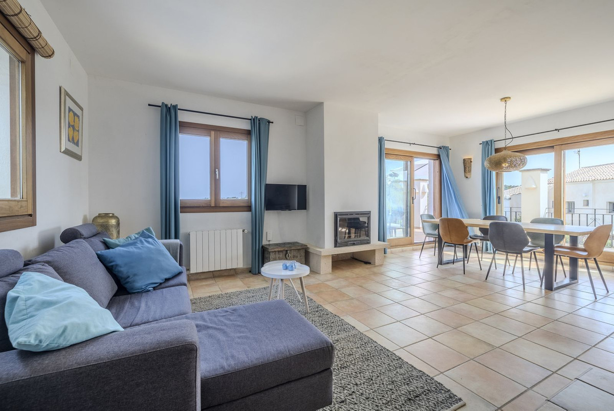 Appartement te koop in Javea | 4 slaapkamers H5389993