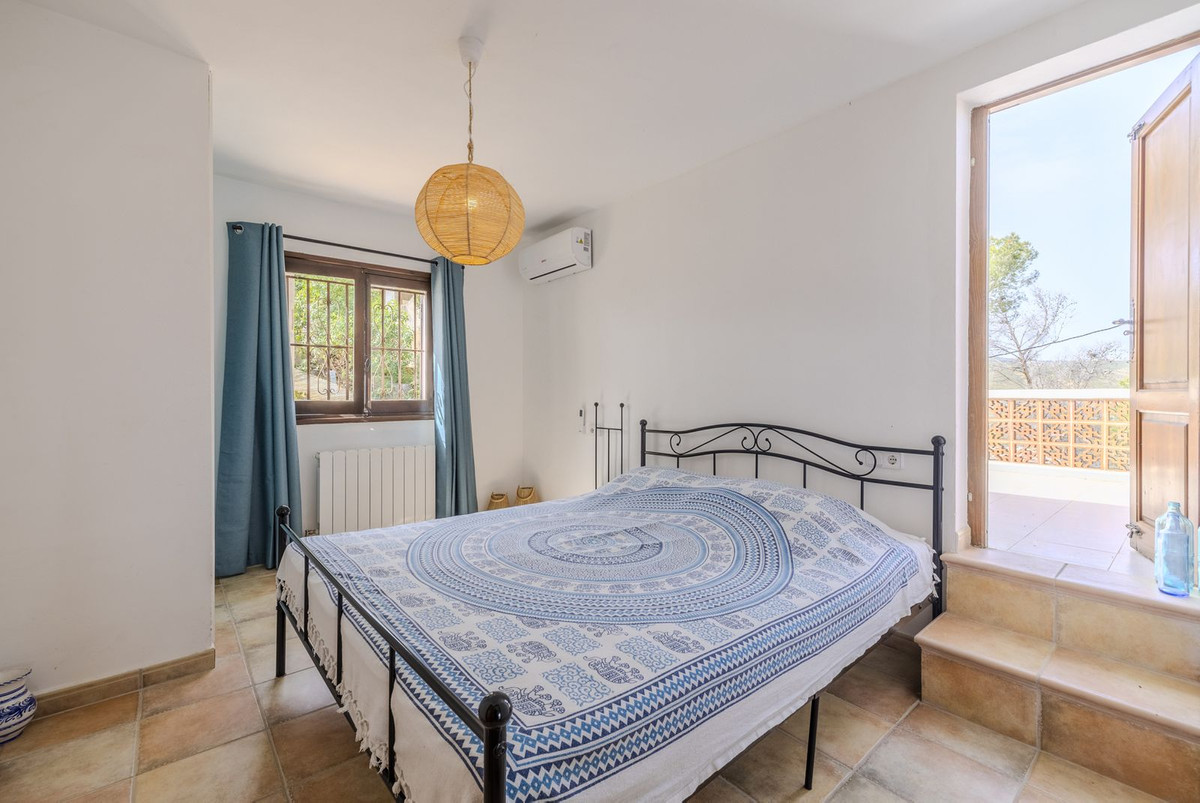 Appartement te koop in Javea | 4 slaapkamers H5389993