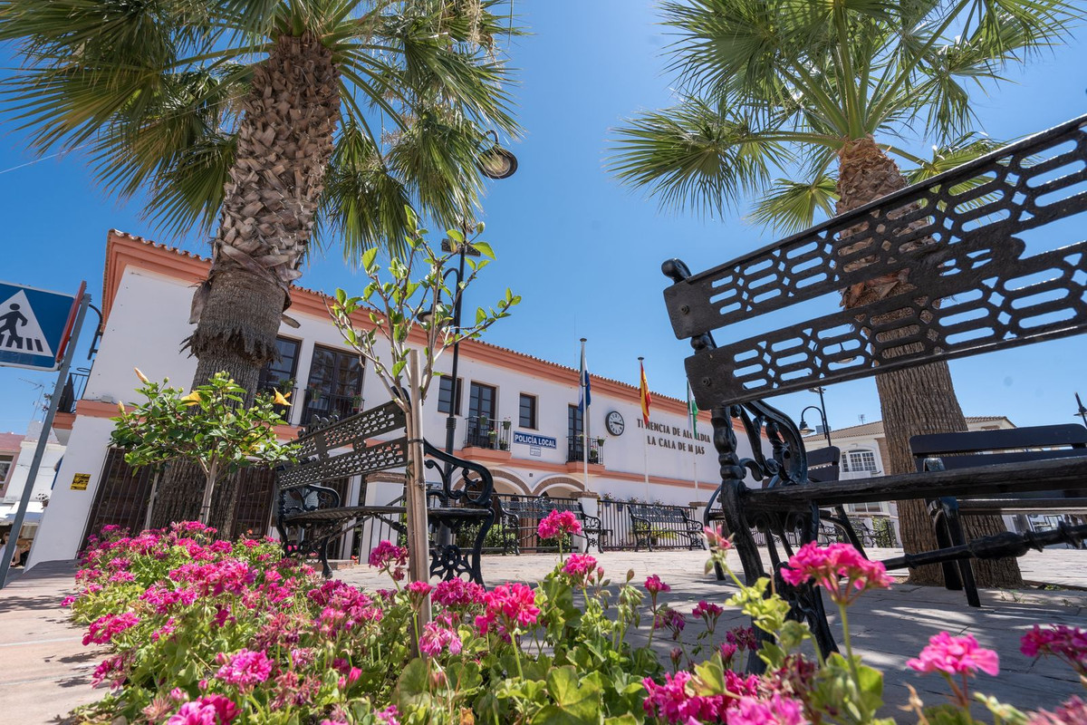 Duplex for sale in La Cala de Mijas | 3 bedrooms H5113729
