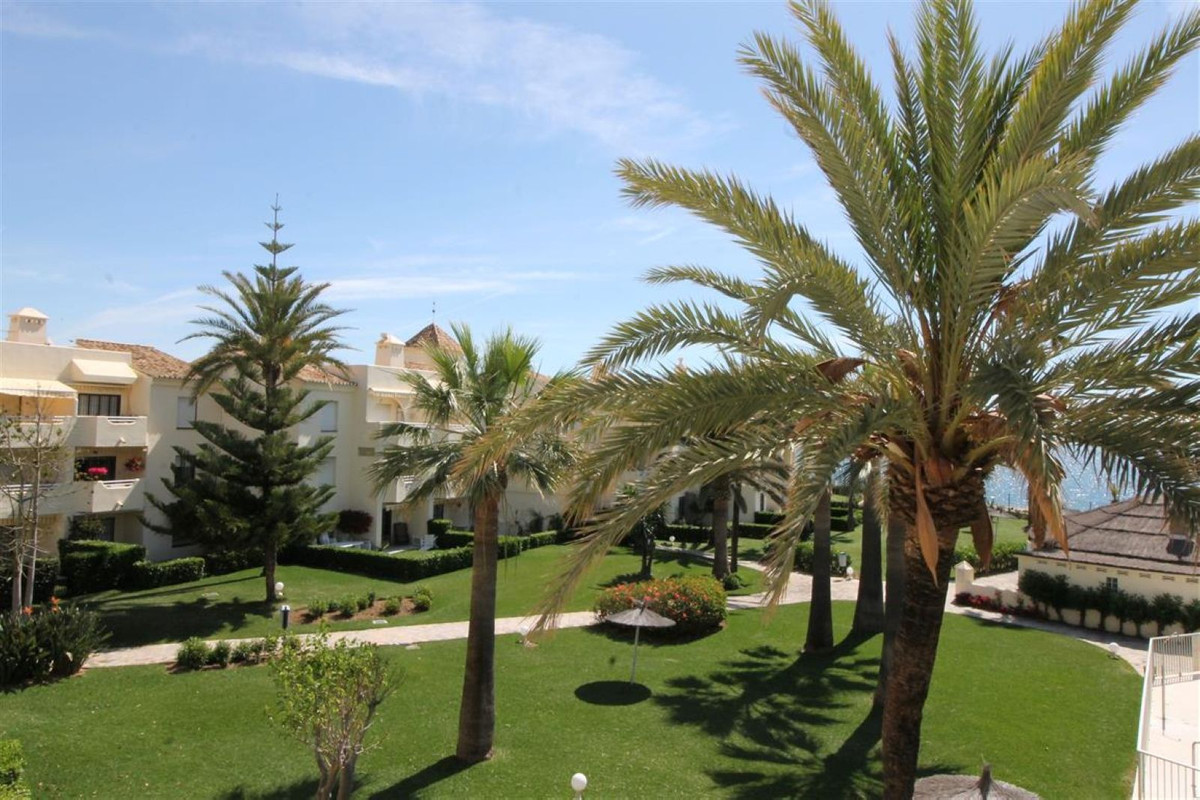 Apartment for sale in La Cala de Mijas | 2 bedrooms H5114350
