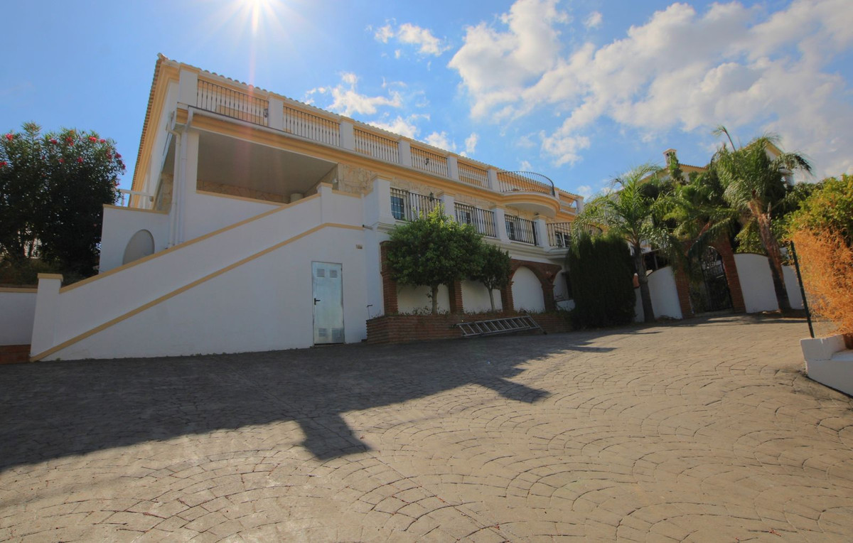 Huis te koop in La Cala Golf | 7 slaapkamers H5291524