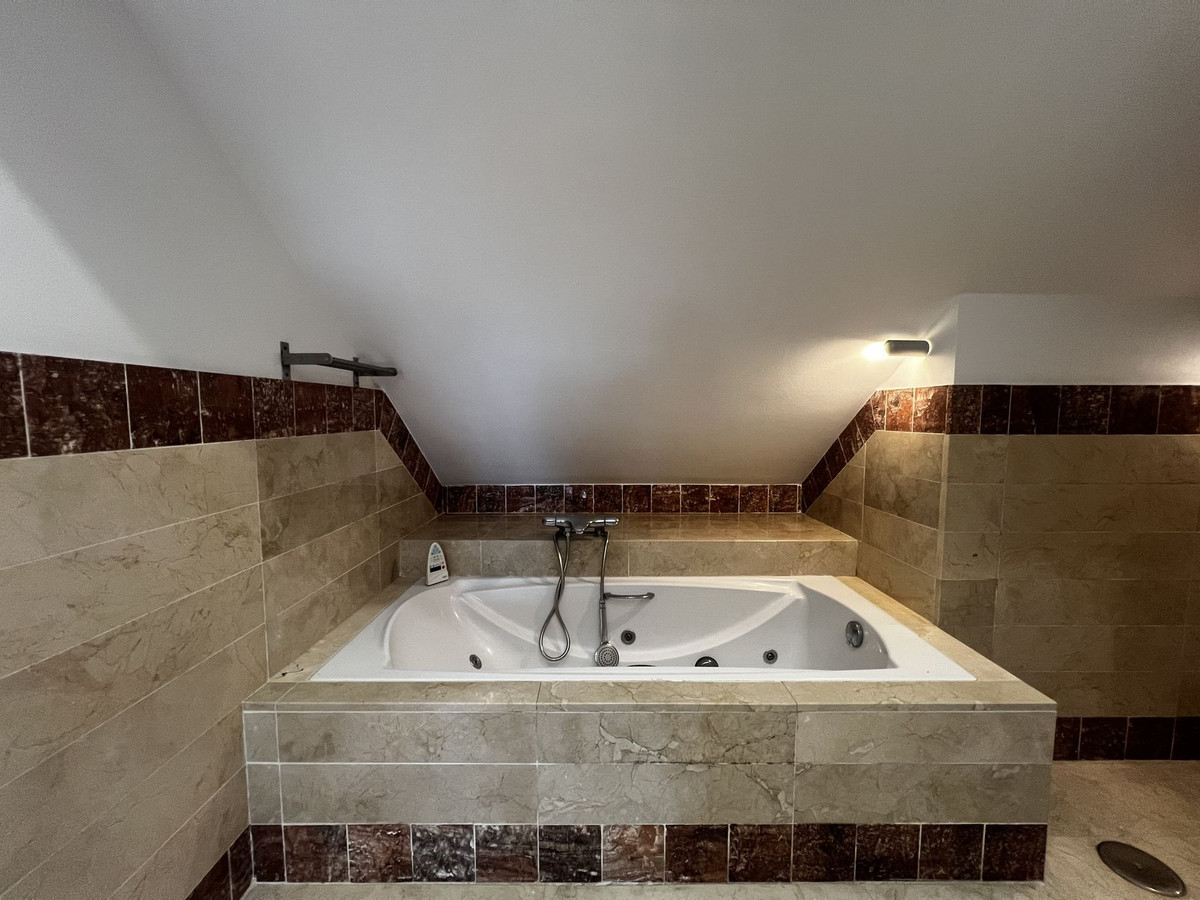 Penthouse Duplex in La Cala Hills-15
