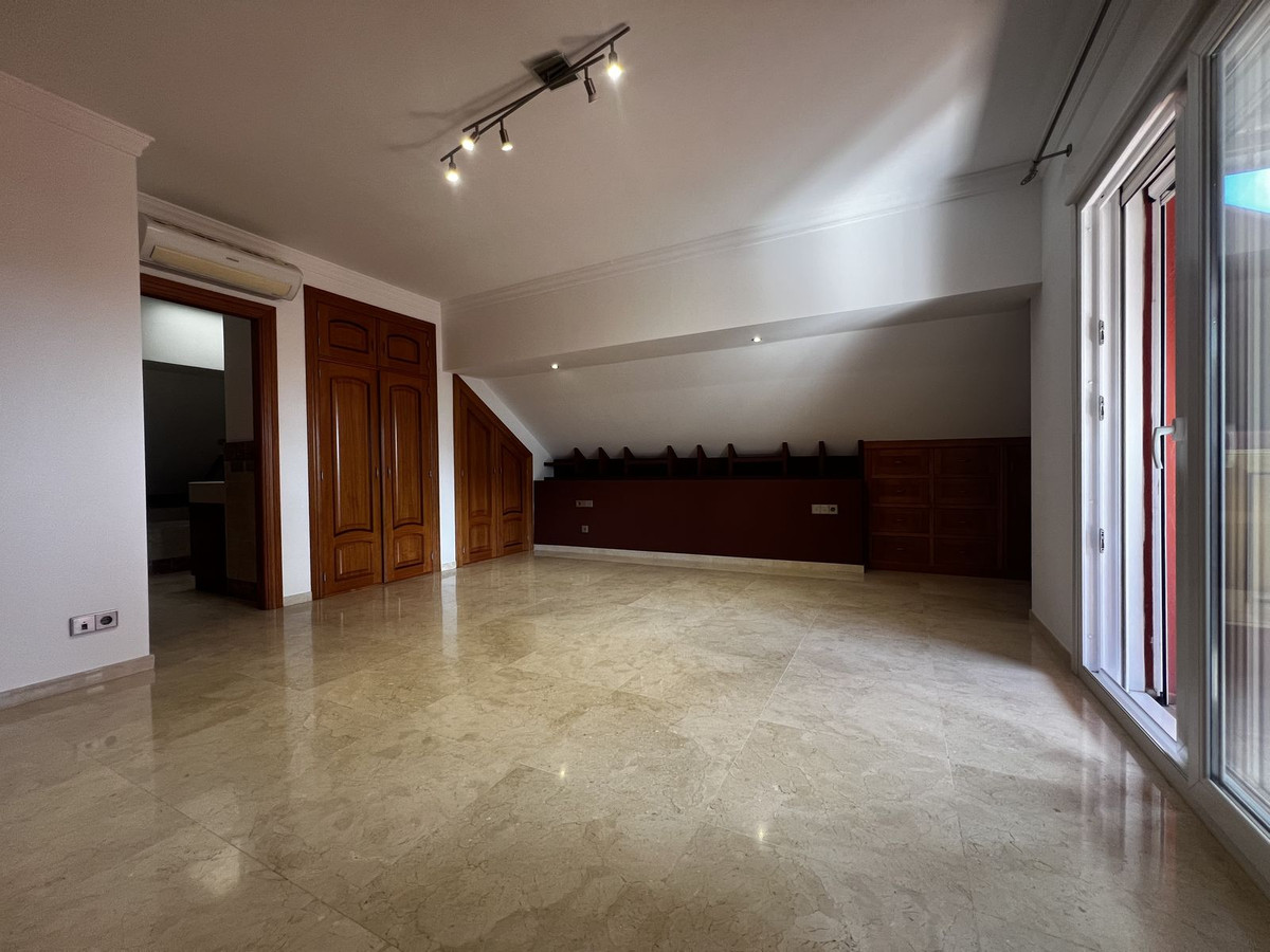 Penthouse Duplex in La Cala Hills-22