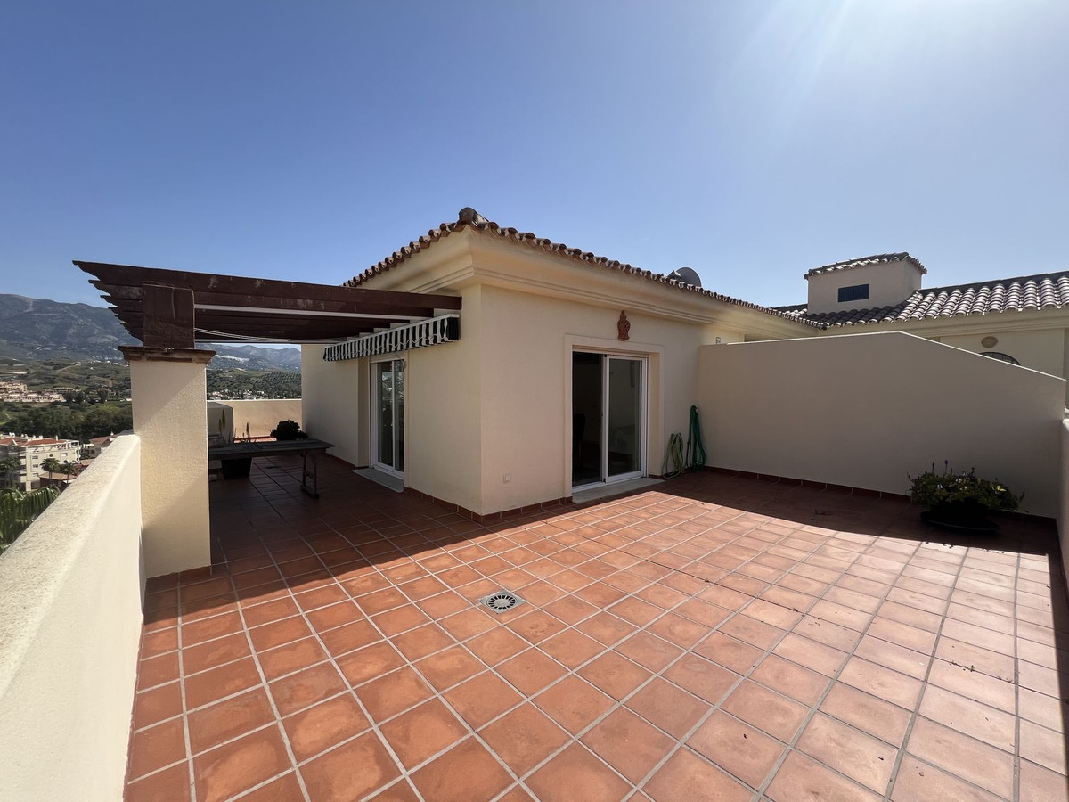 Penthouse in La Cala Hills-22