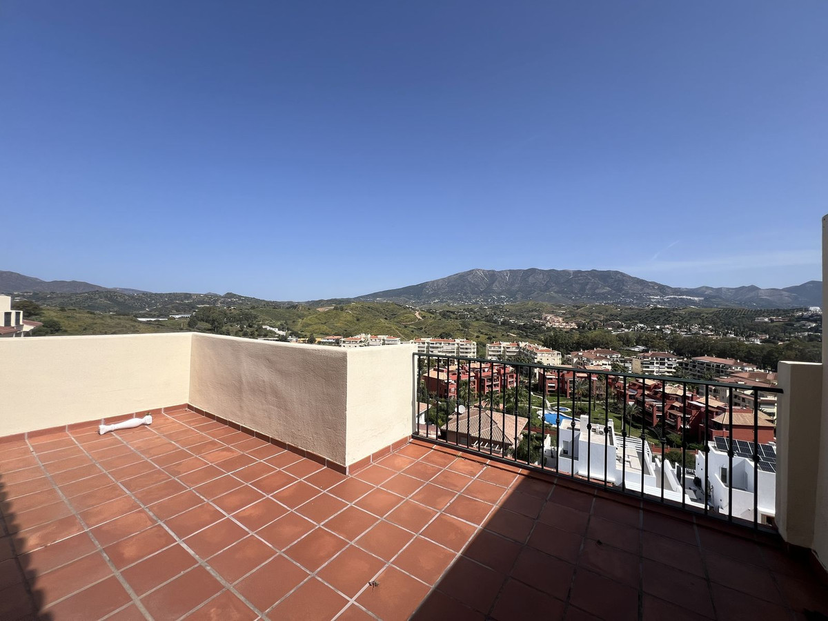 Penthouse in La Cala Hills-27