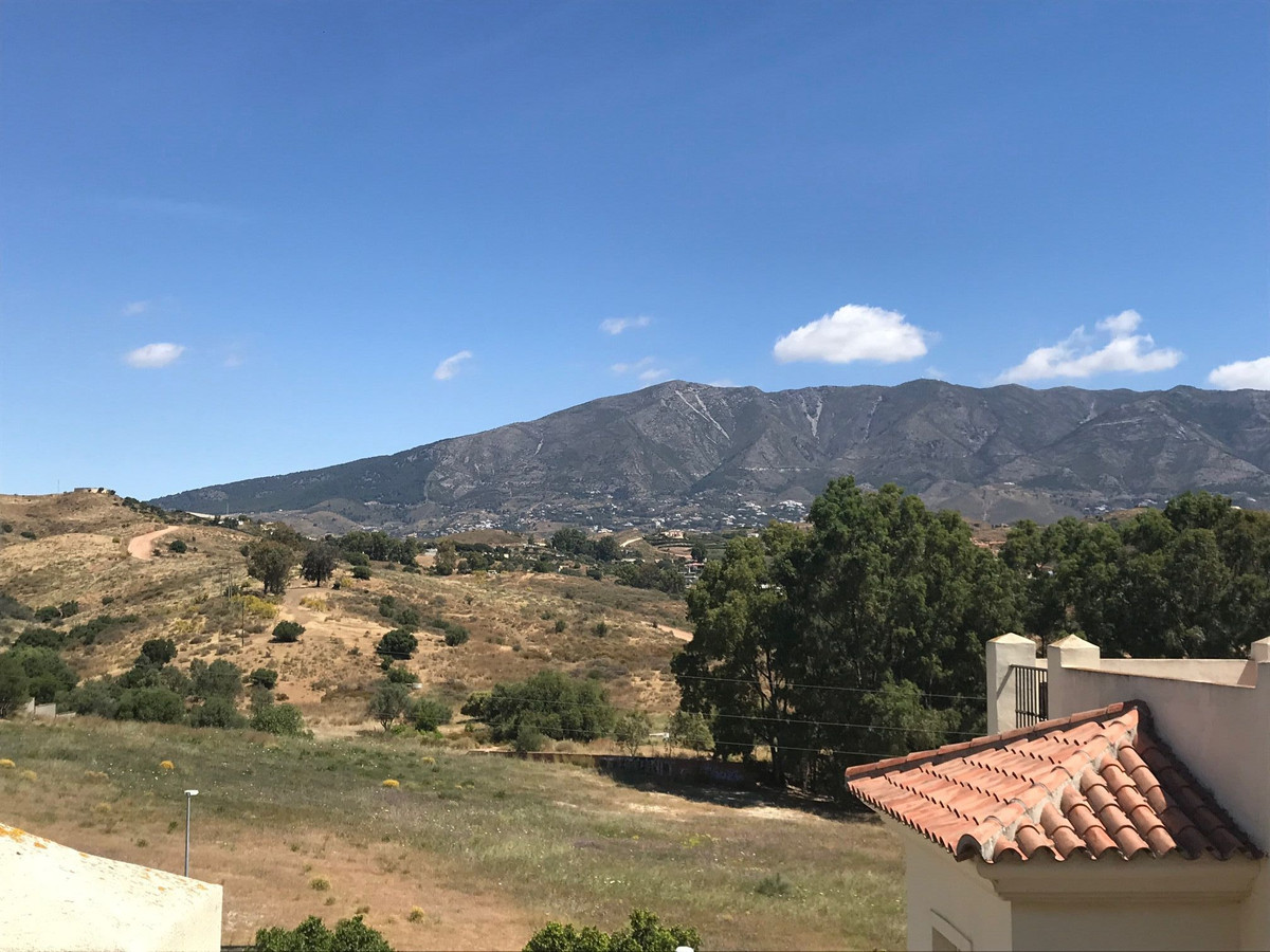 Penthouse in La Cala Hills-26