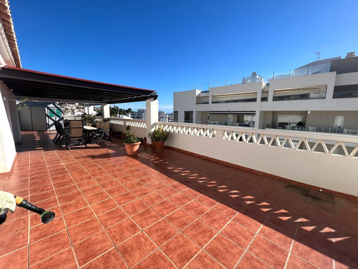 Penthouse in La Campana-2