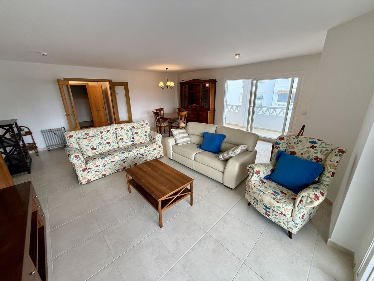 Tussenverdieping Appartement in La Campana-2