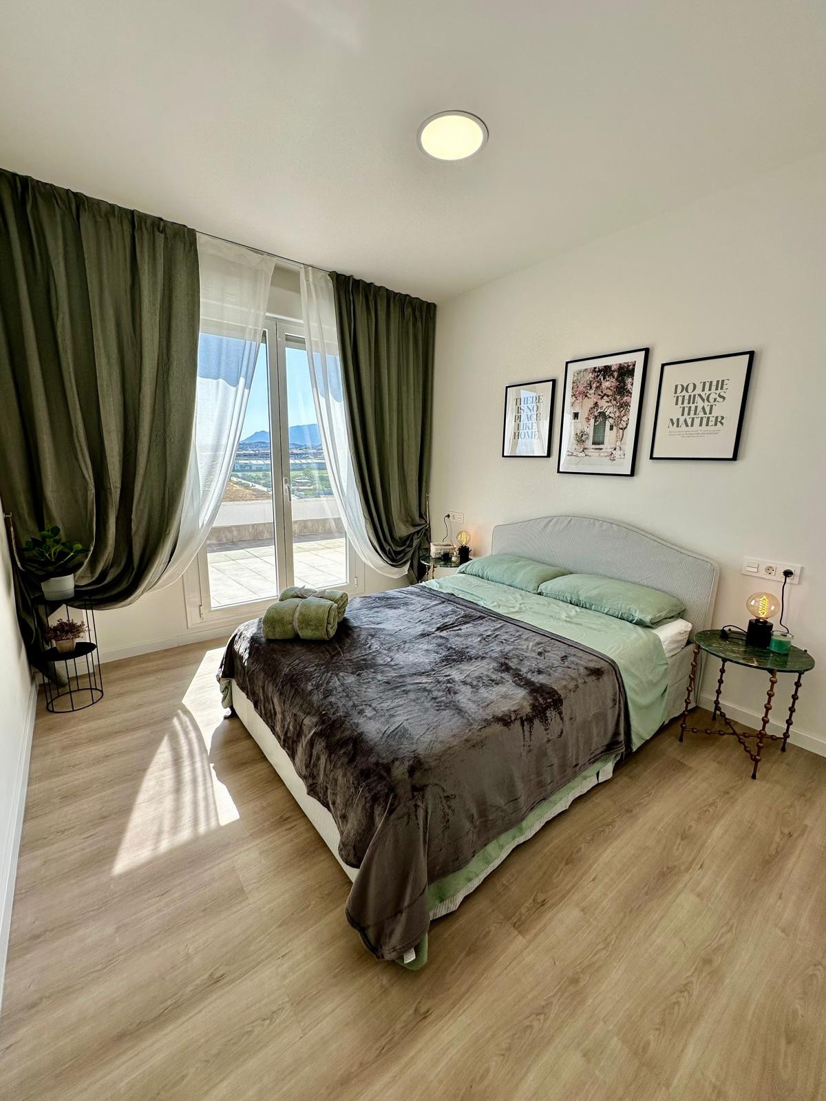 Penthouse te koop in La Campana | 3 slaapkamers H4994224