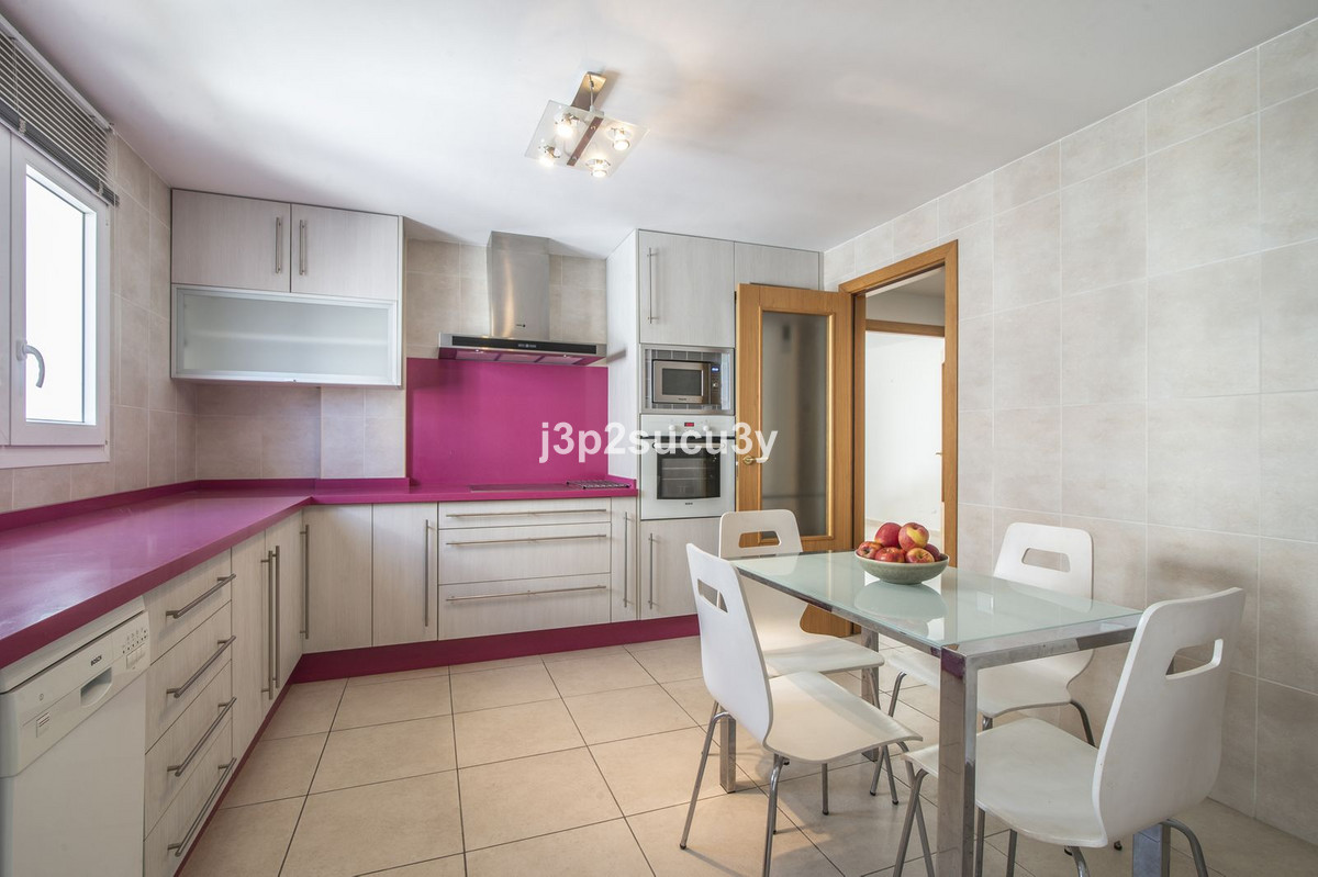 Appartement te koop in La Campana | 4 slaapkamers H5310019