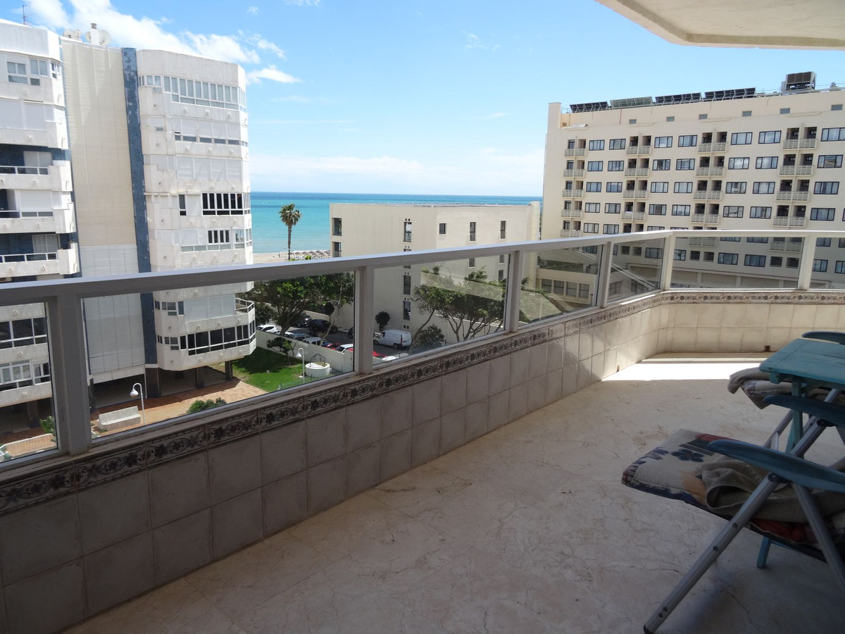 Appartement te koop in La Carihuela | 2 slaapkamers H5016973