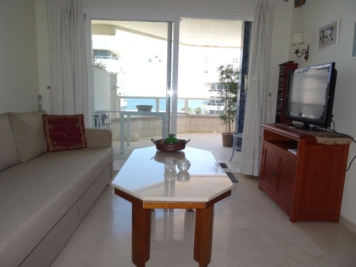 Appartement te koop in La Carihuela | 2 slaapkamers H5016973