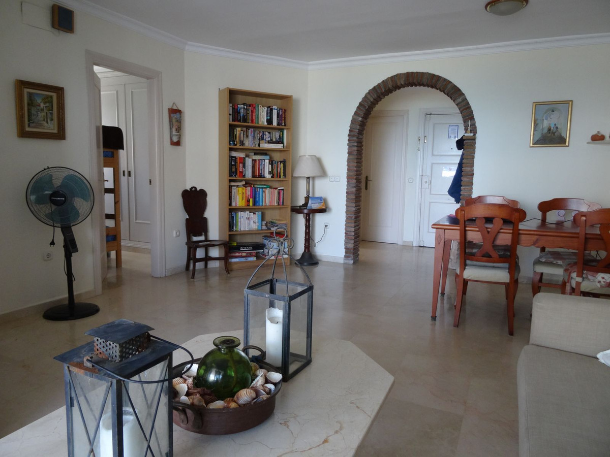 Appartement te koop in La Carihuela | 2 slaapkamers H5016973
