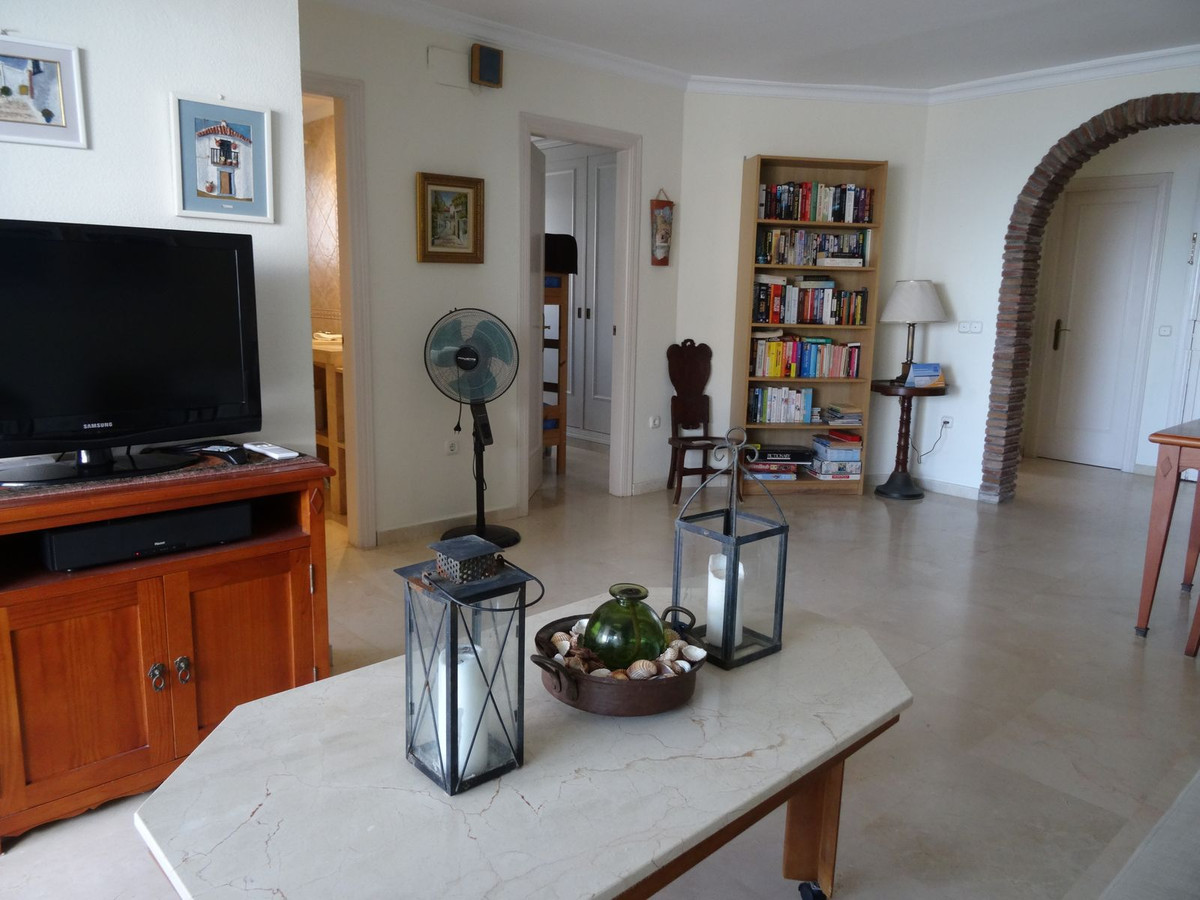 Appartement te koop in La Carihuela | 2 slaapkamers H5016973