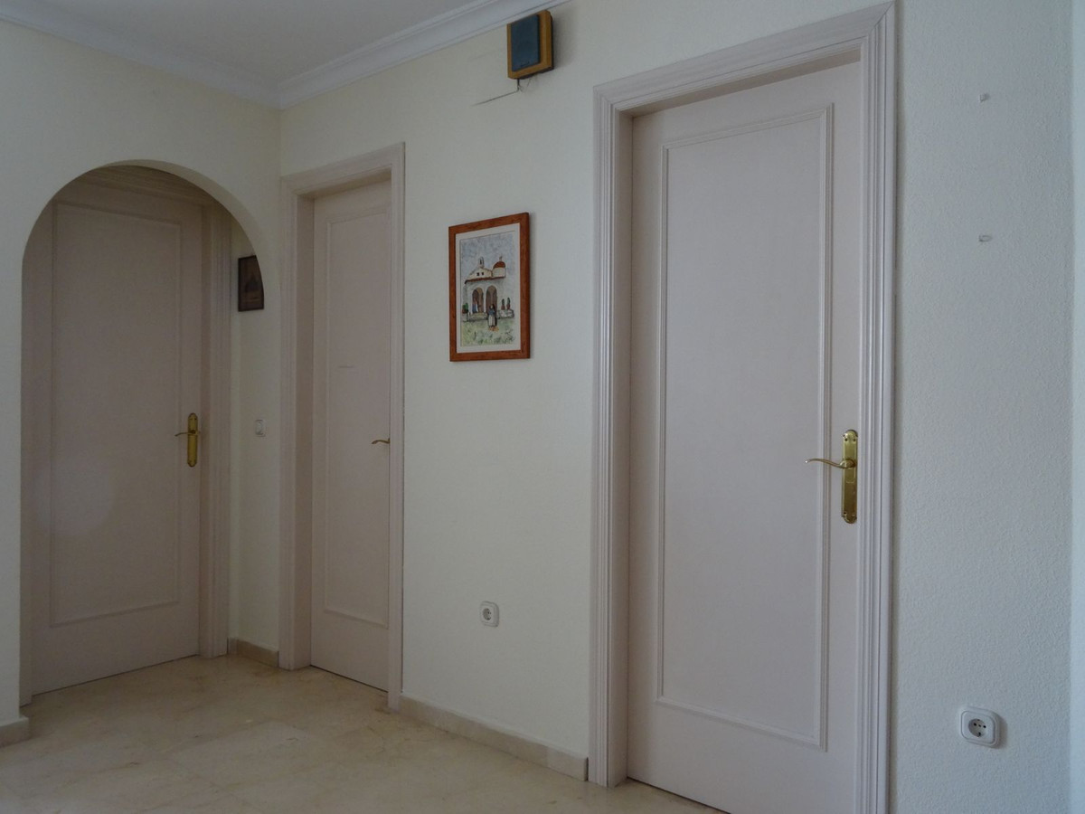 Appartement te koop in La Carihuela | 2 slaapkamers H5016973