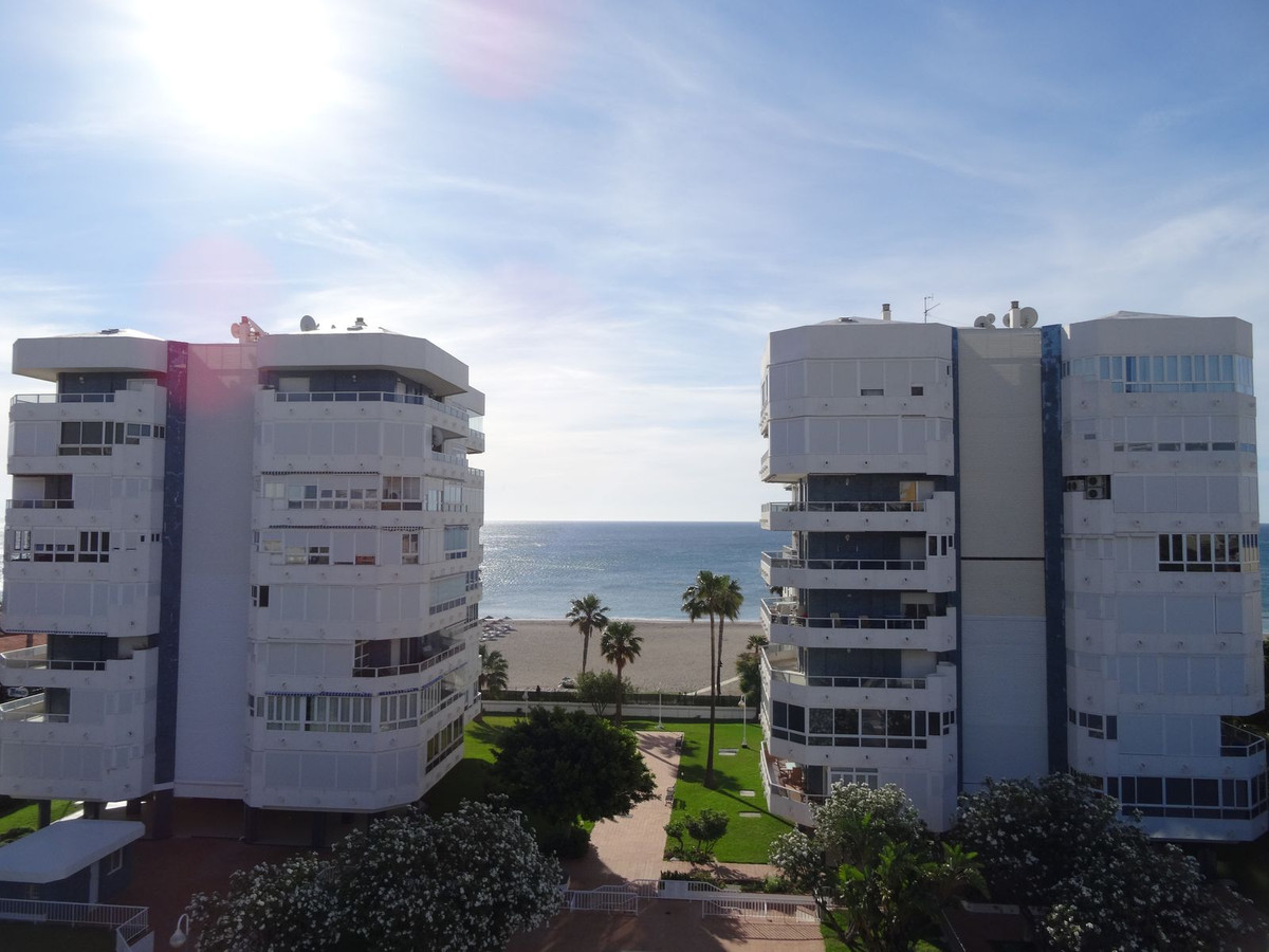 Appartement te koop in La Carihuela | 2 slaapkamers H5016973